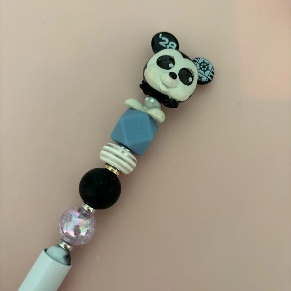 Disney Doorables: Mickey Mouse: Steamboat Mickey Mouse handmade beaded pen